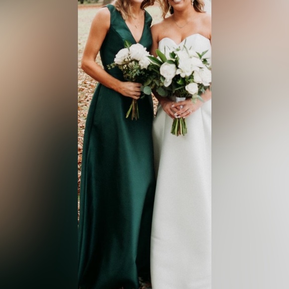 Dresses & Skirts - Alfred Sung Bridesmaid dress D754 Hunter Green